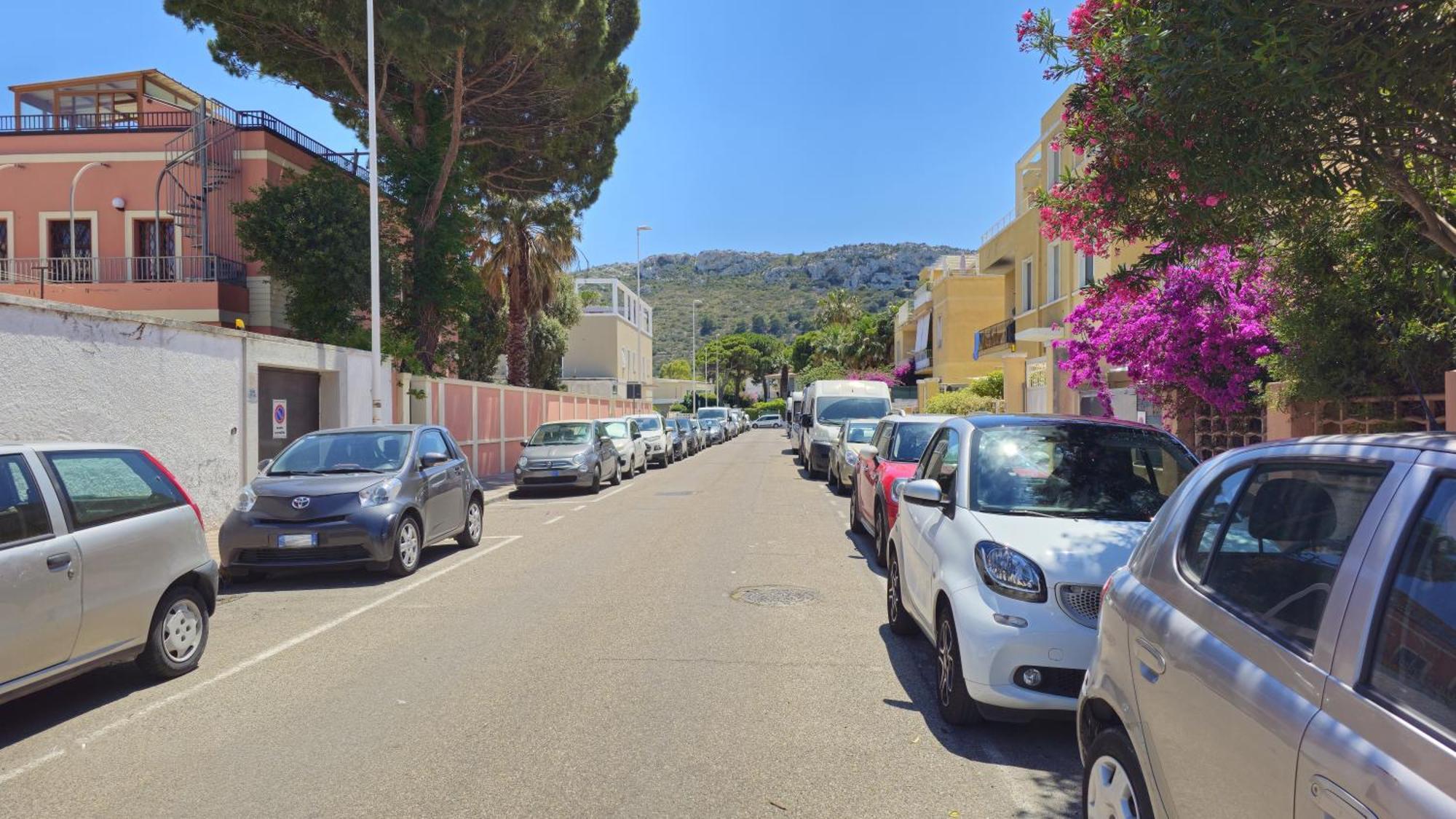 Holiday Poetto Cagliari Ngoại thất bức ảnh