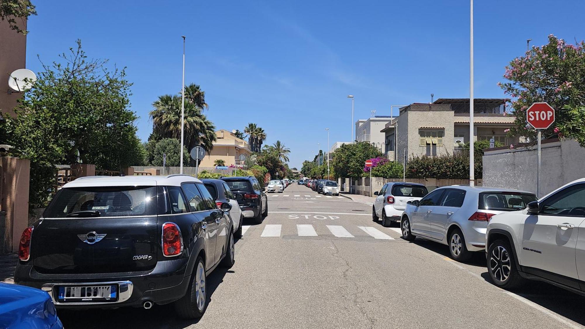 Holiday Poetto Cagliari Ngoại thất bức ảnh