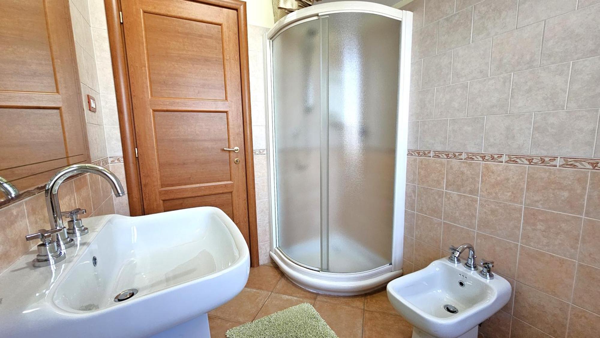 Holiday Poetto Cagliari Ngoại thất bức ảnh