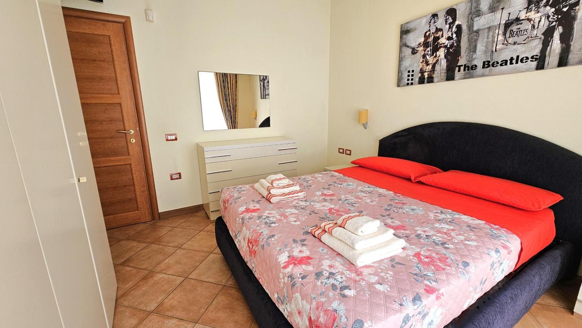 Holiday Poetto Cagliari Ngoại thất bức ảnh