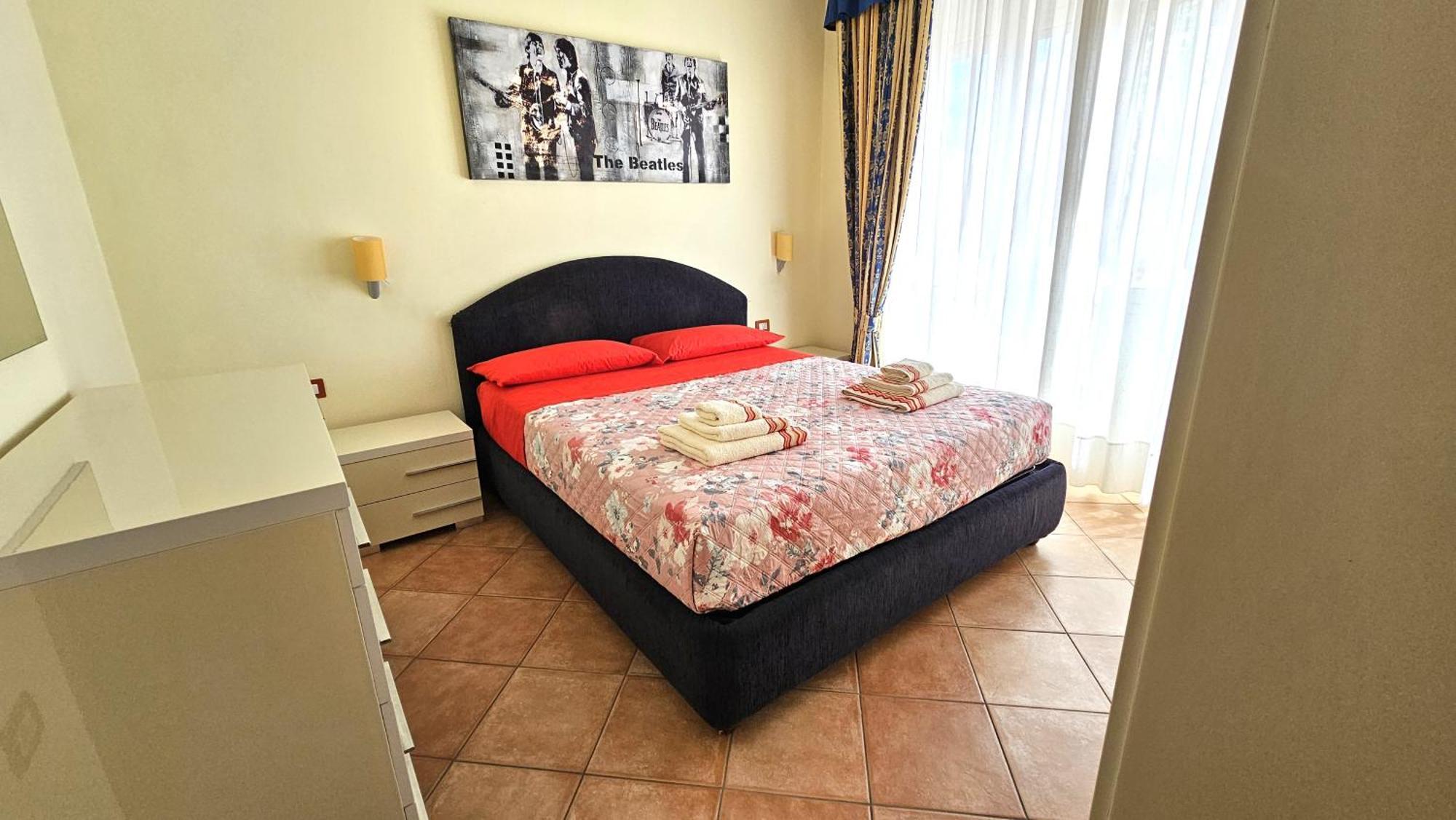 Holiday Poetto Cagliari Ngoại thất bức ảnh